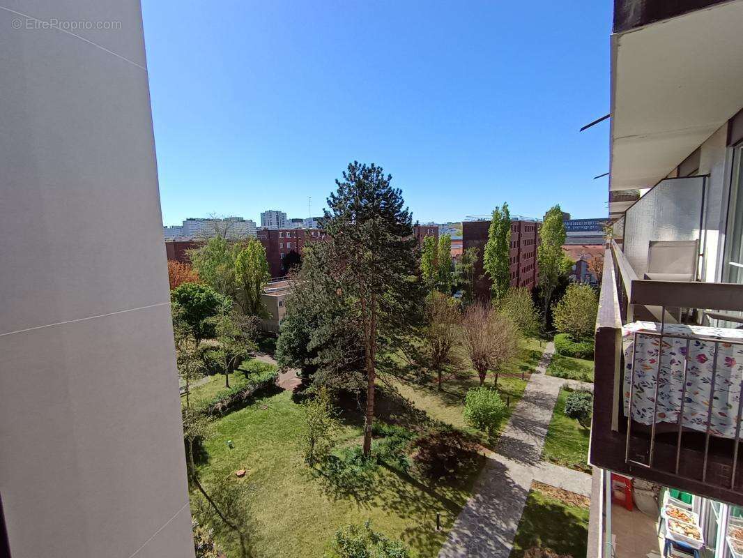 Appartement à IVRY-SUR-SEINE