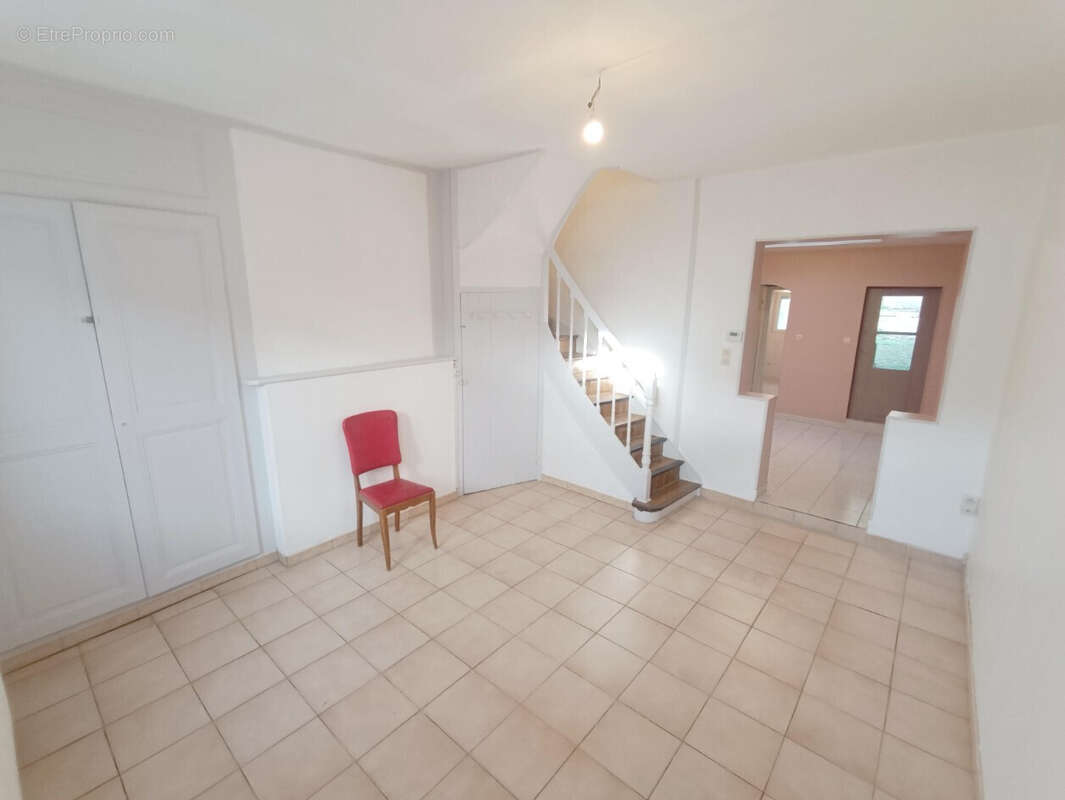 Maison 2 Chambres et jardin quartier St-Maurice - photo 2