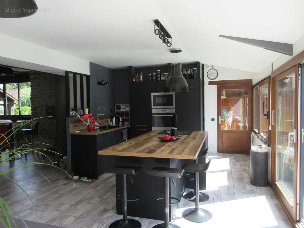 Maison à BADECON-LE-PIN