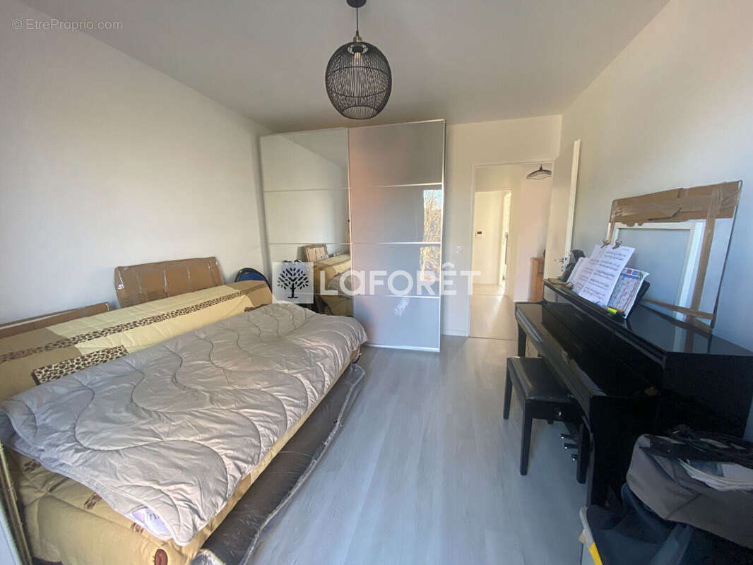 Appartement à VERNEUIL-SUR-SEINE