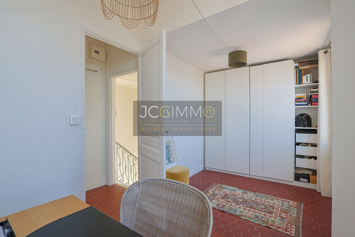 Maison d'exception   t4 de 98 m2   rooftop   vue mer   garage - photo 12