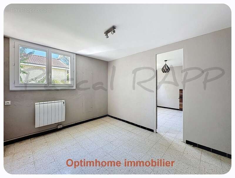 Appartement à SAUVIAN