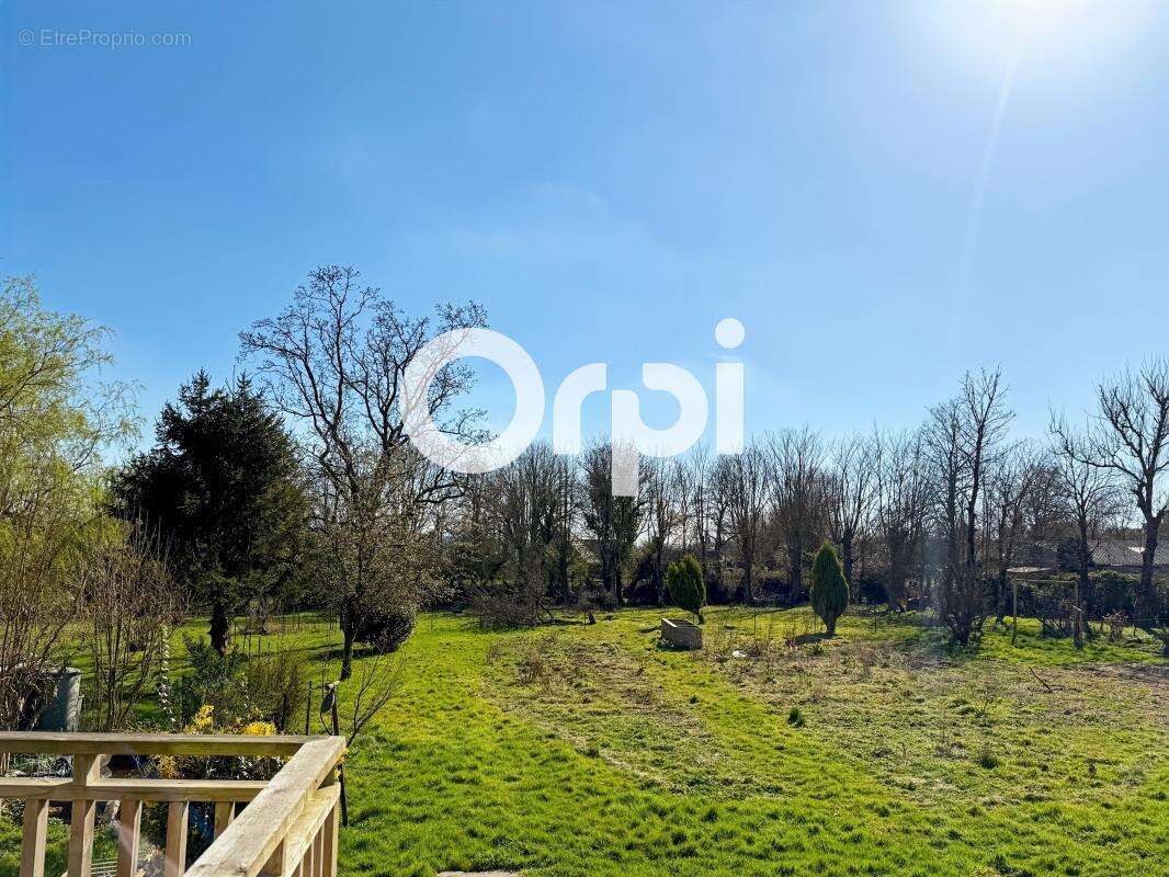 Maison à LA CAPELLE-LES-BOULOGNE