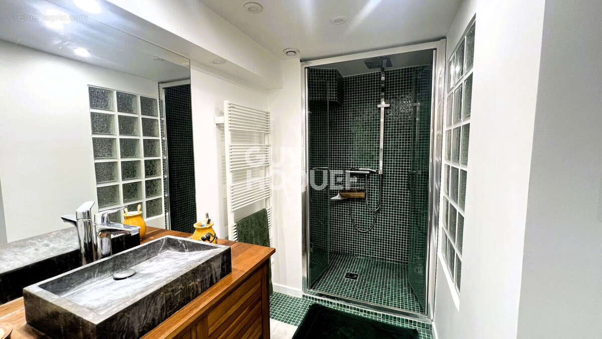 Appartement à PARIS-5E