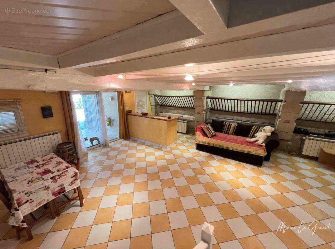 Maison à LABRUGUIERE