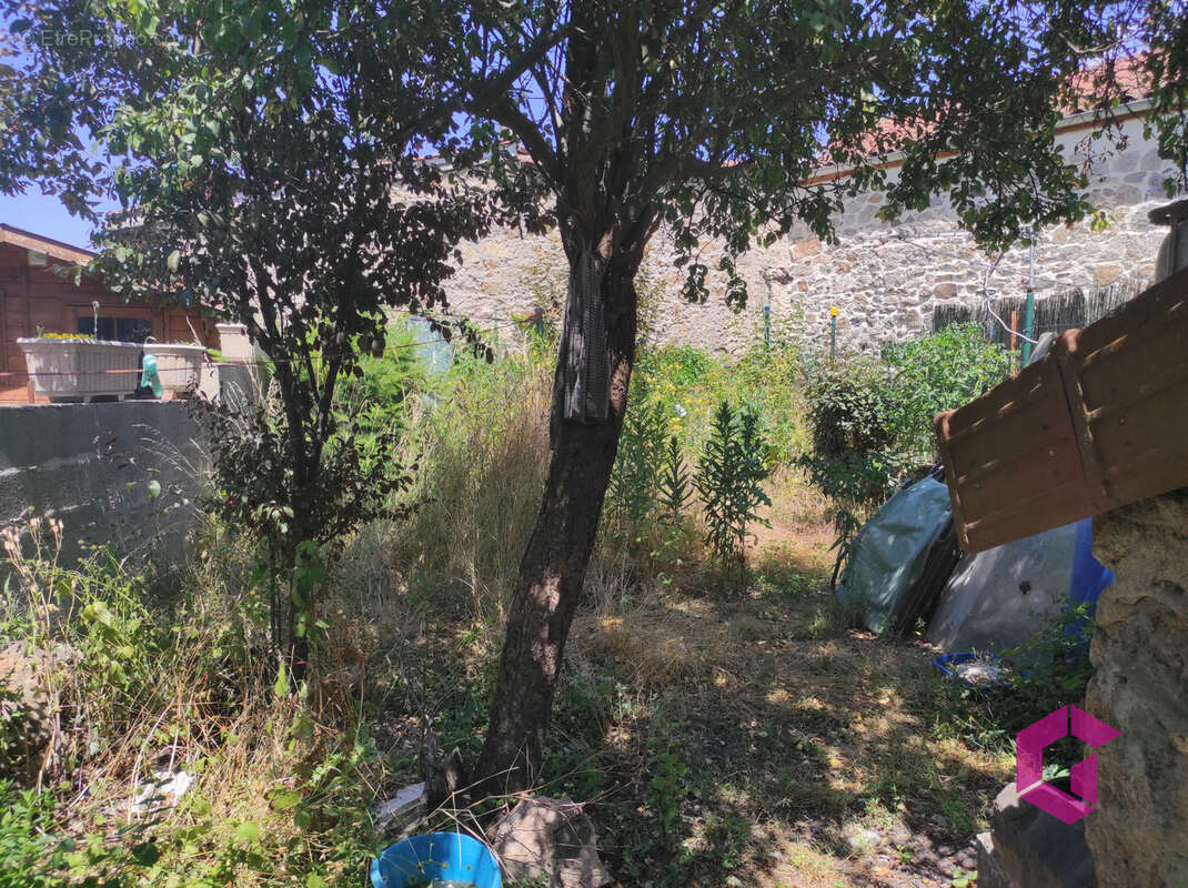 Maison de village en pierres - photo 3