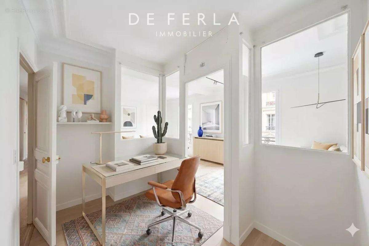 Appartement à PARIS-14E