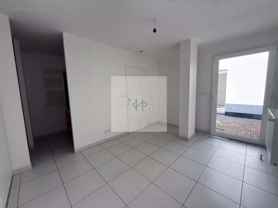 Maison 99 m² à Montelimar  - photo 7