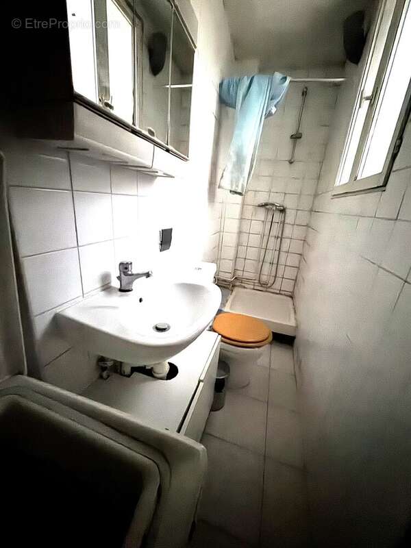 Appartement à PARIS-20E
