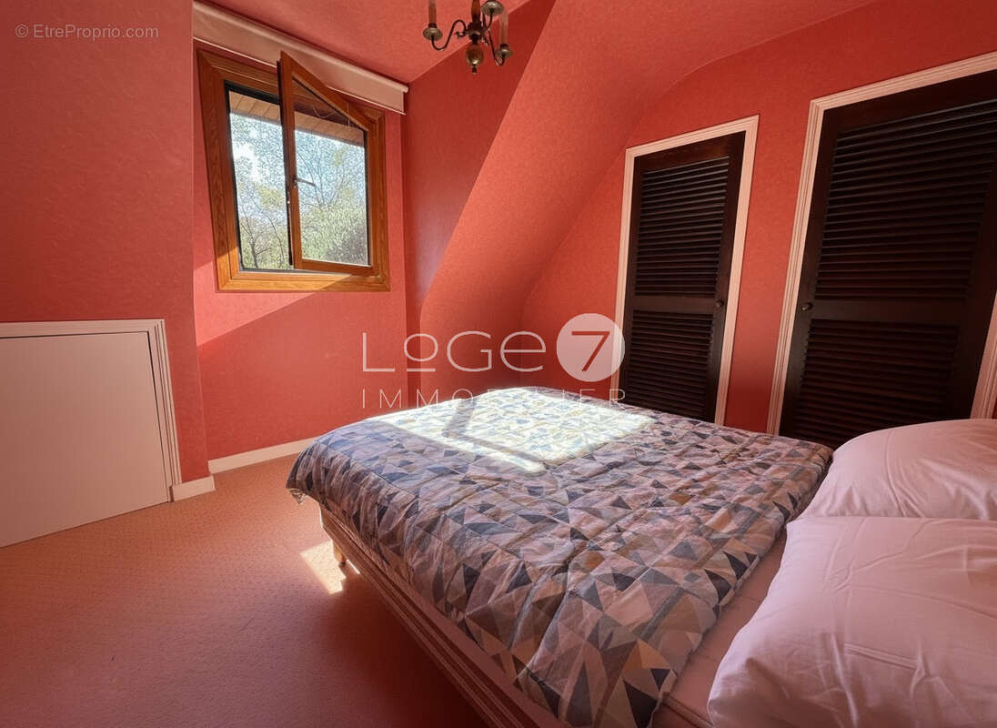 Maison avec vie de plain-pied sur un magnifique parc paysagé - photo 13