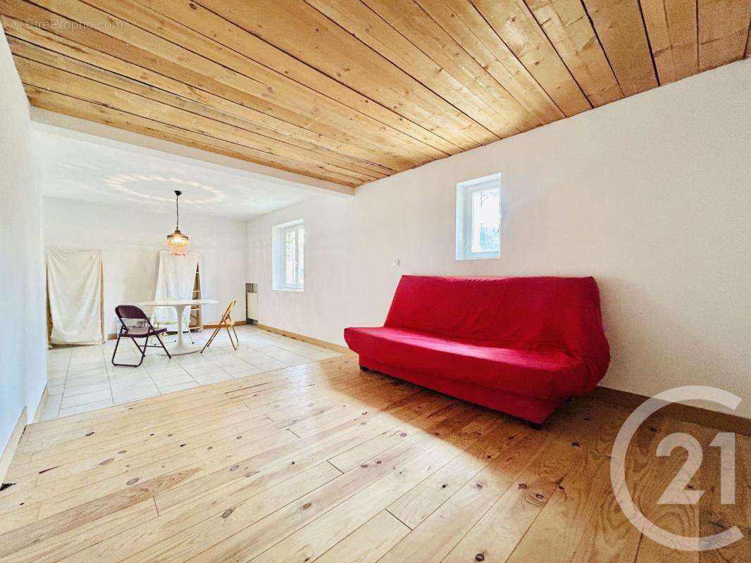 Maison à FEYTIAT