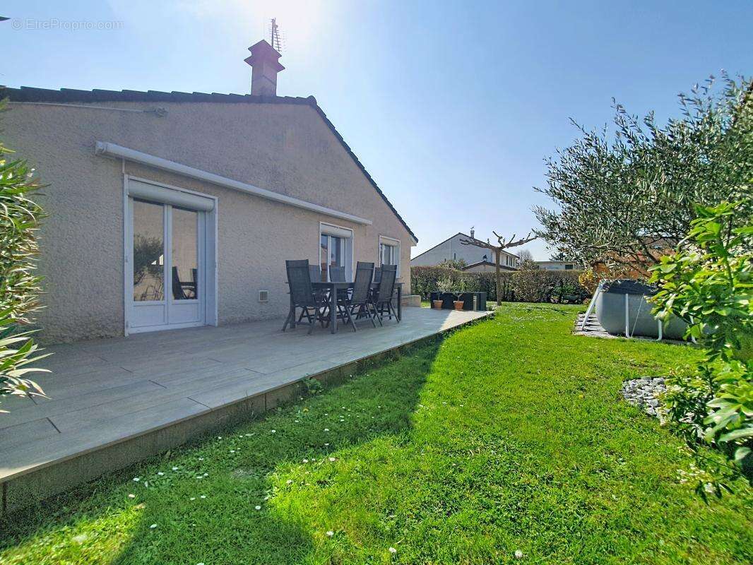 Maison à SAINT-SYMPHORIEN-D'OZON