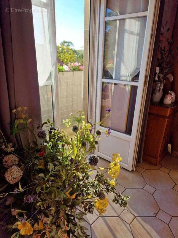 Appartement à CONTREXEVILLE