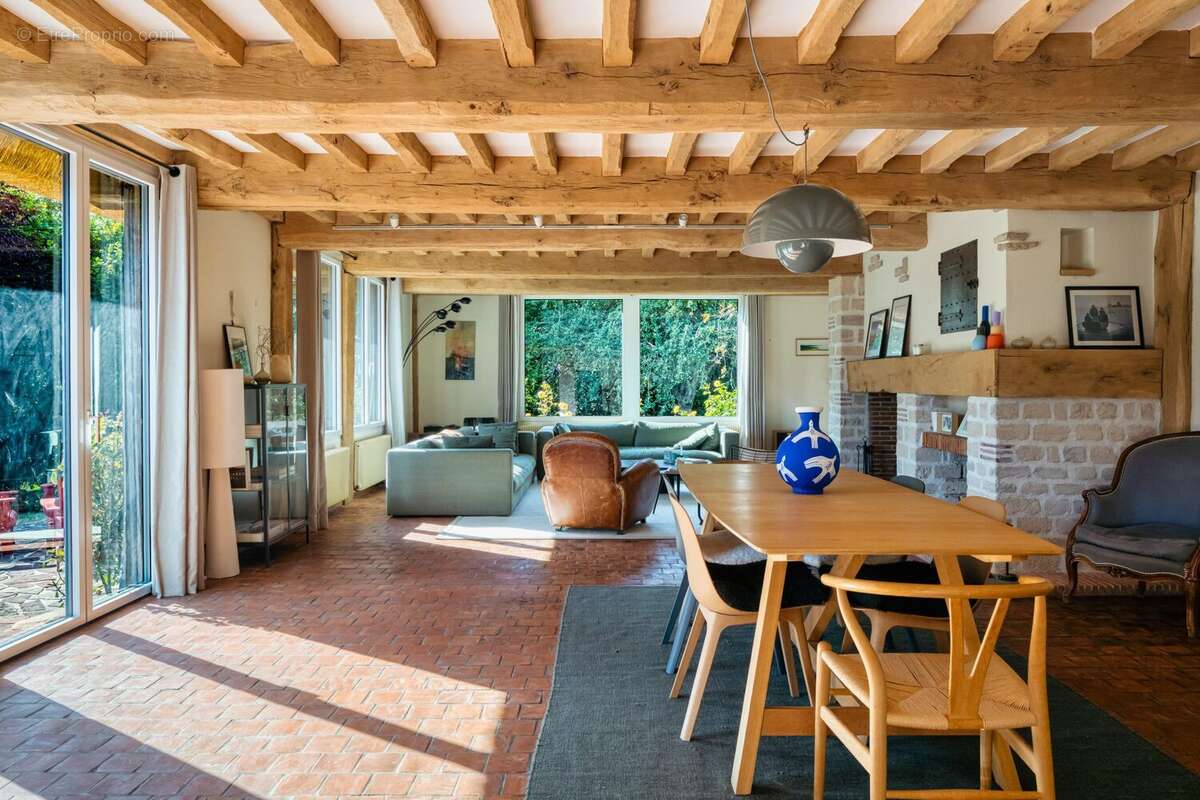 Maison 231 m² à Pont-L'eveque  - photo 4