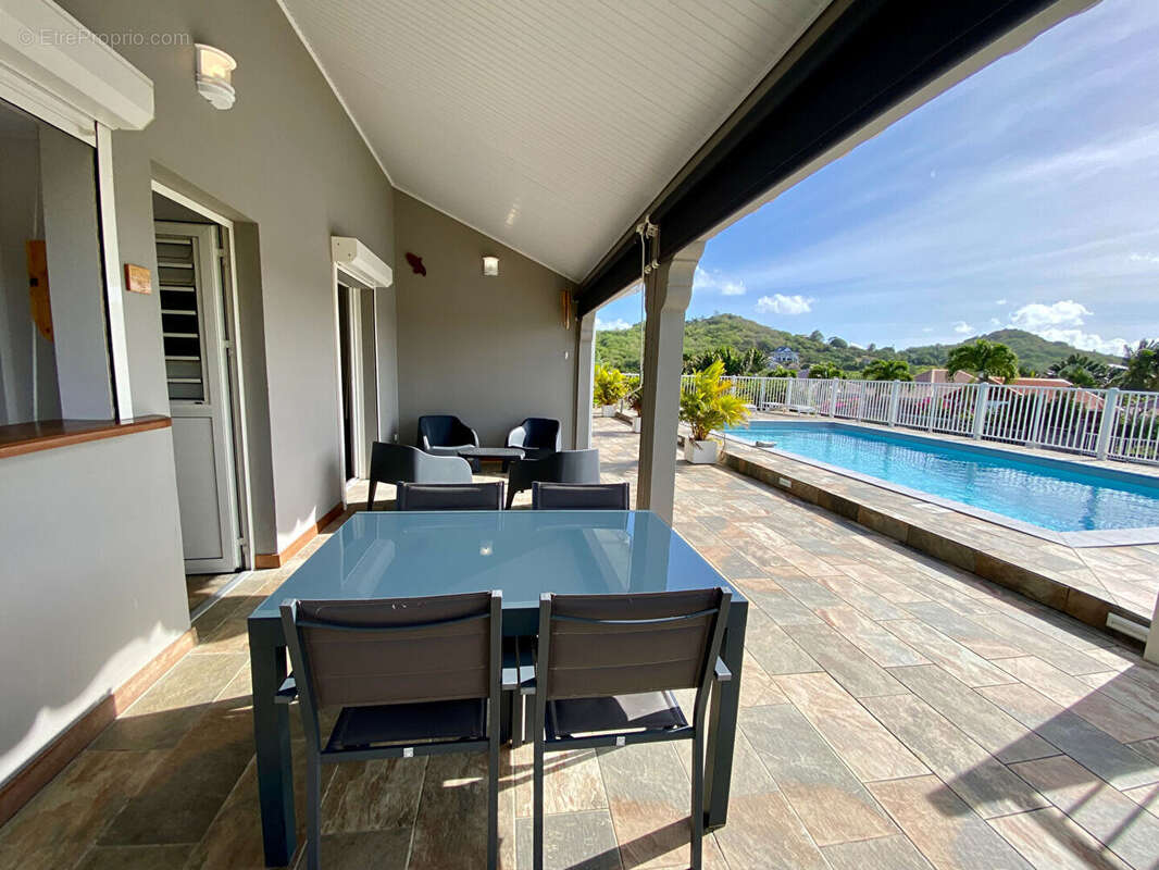 Appartement à SAINTE-ANNE