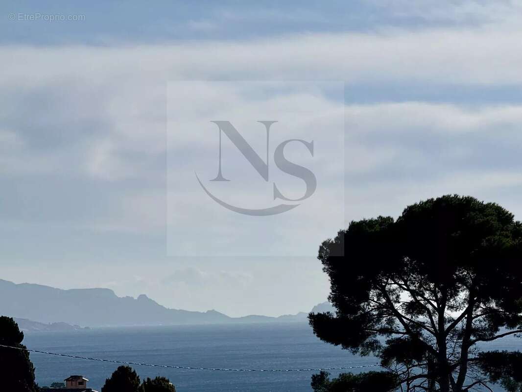 Maison à CARRY-LE-ROUET