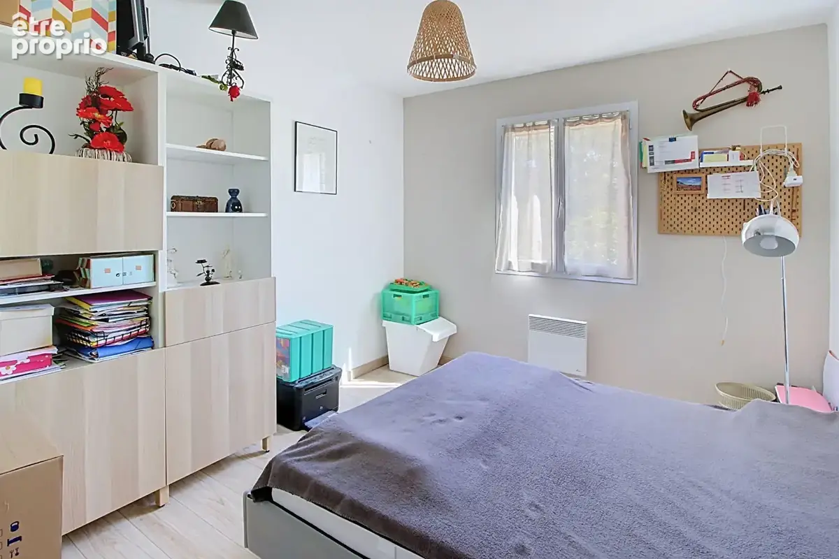 A vendre ! exclusivité a lorgues ! maison  5 pieces de plain-pied  de 88m² sur 1 250 m² de terrain - photo 9