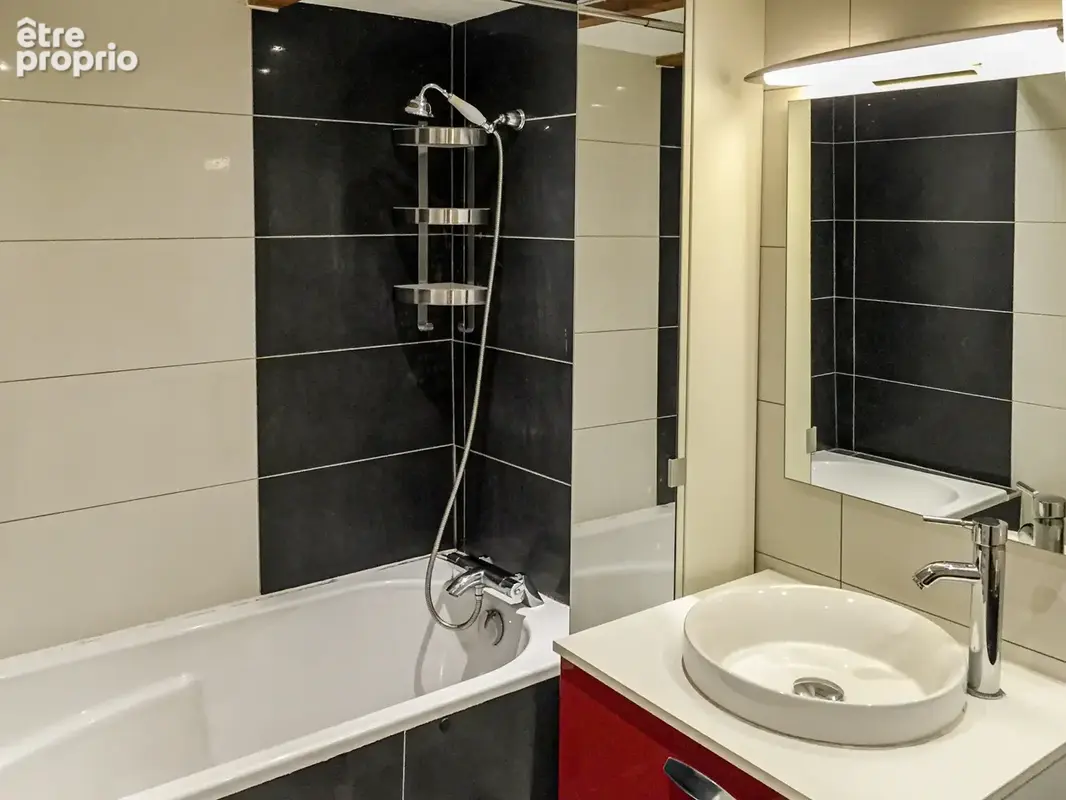 // appartement gil // - photo 11