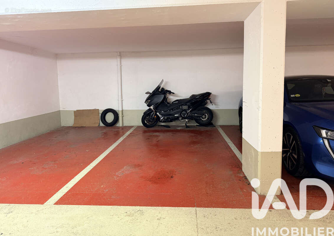 Photo 8 - Parking à PARIS-11E
