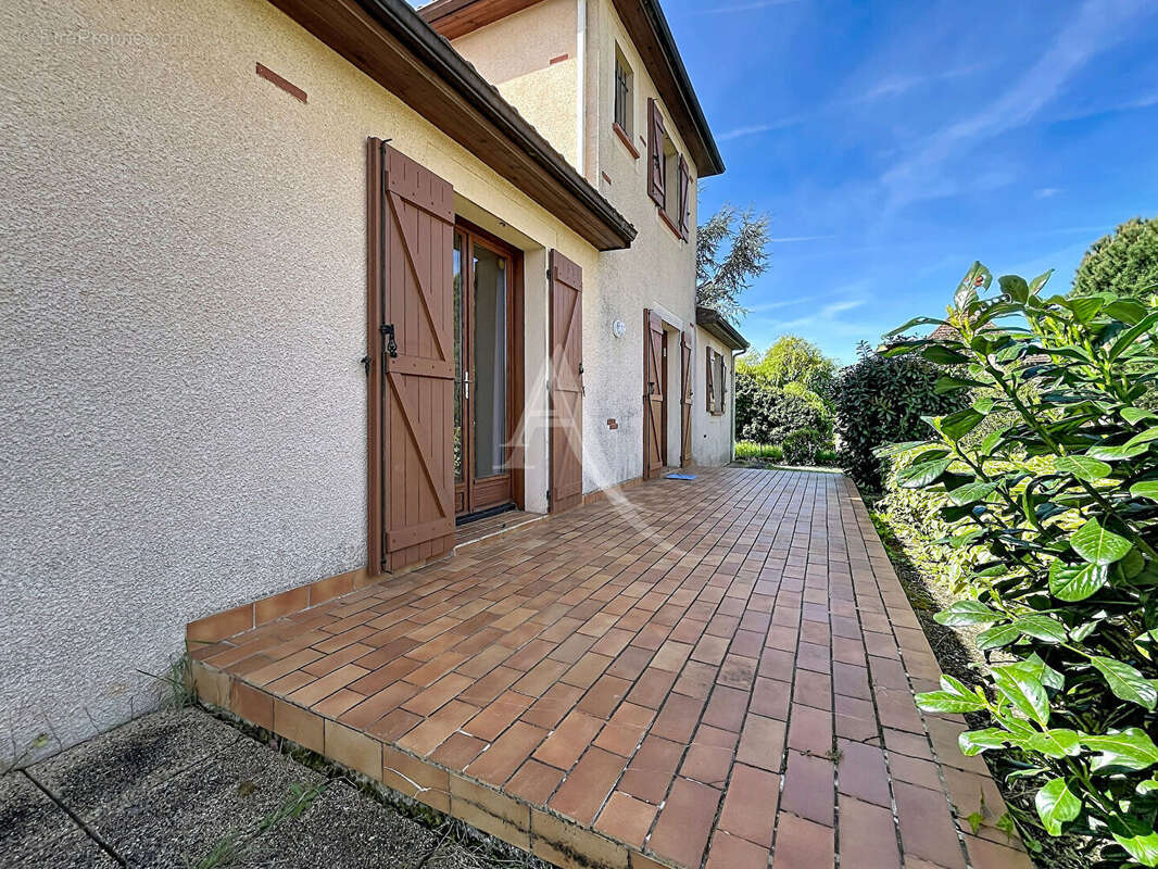 Maison à PRAYSSAC