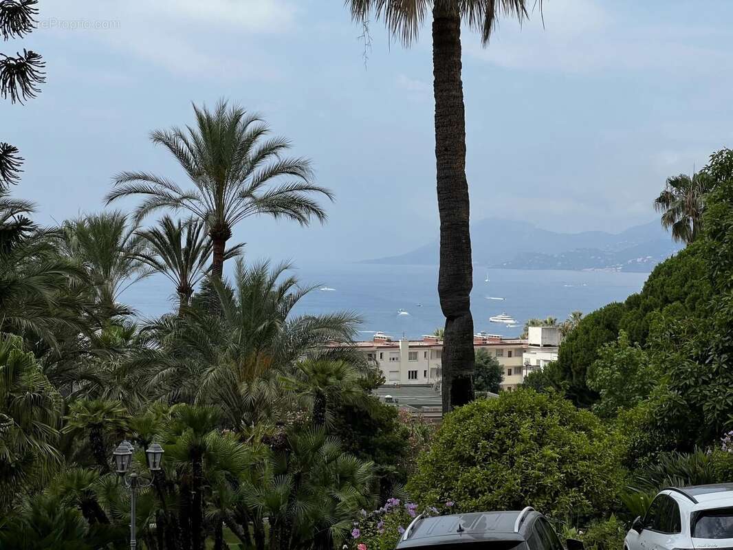 Appartement à CANNES