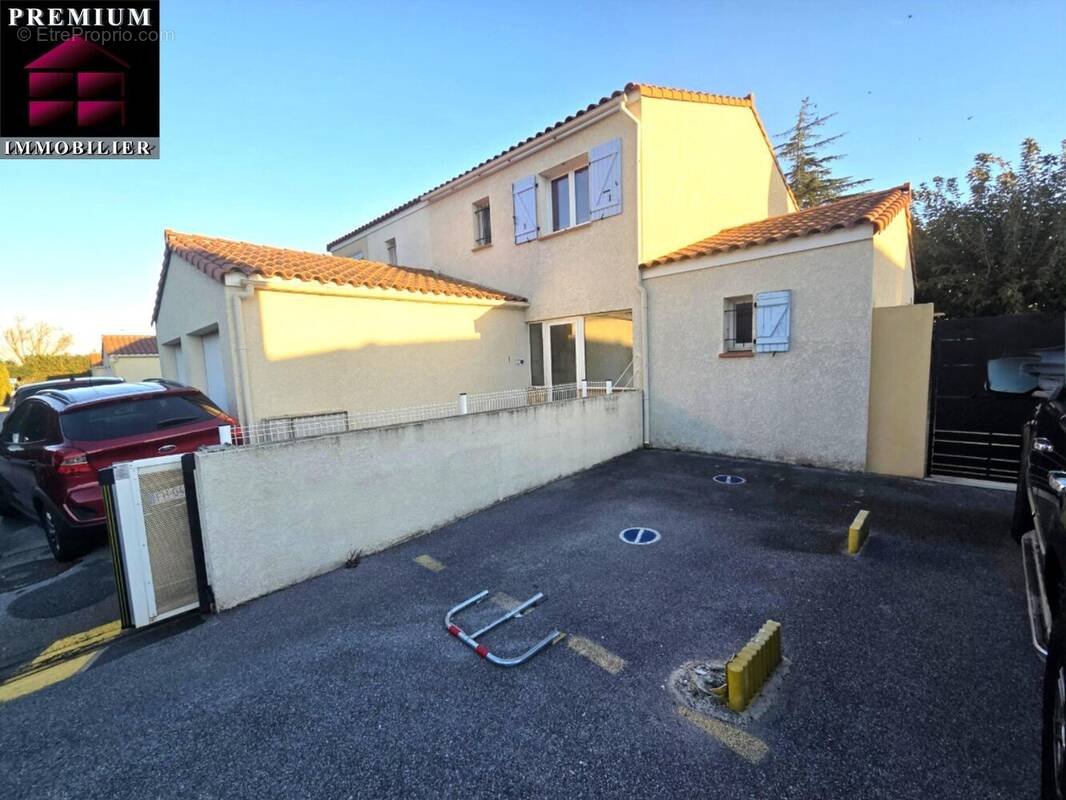 Maison à SAINT-ESTEVE