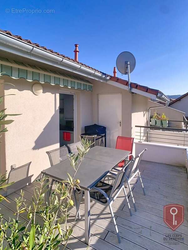 Appartement à REIGNIER