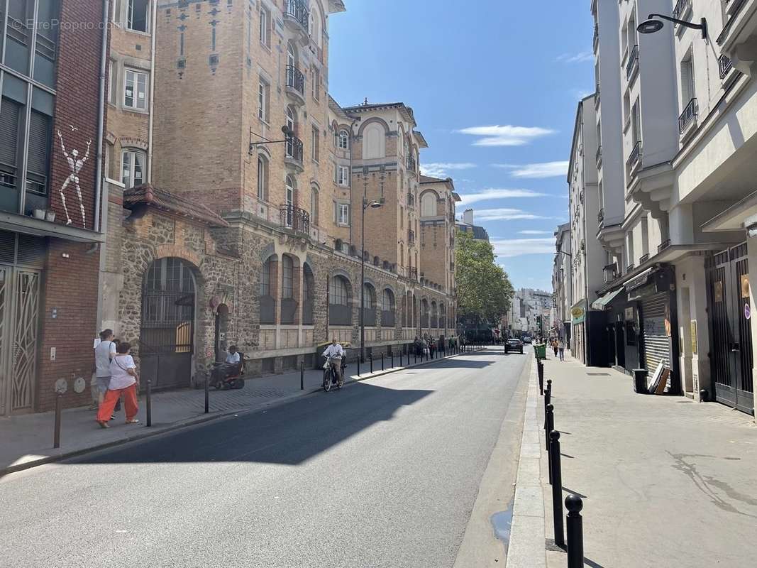 120 m² à Paris-11e  - photo 2