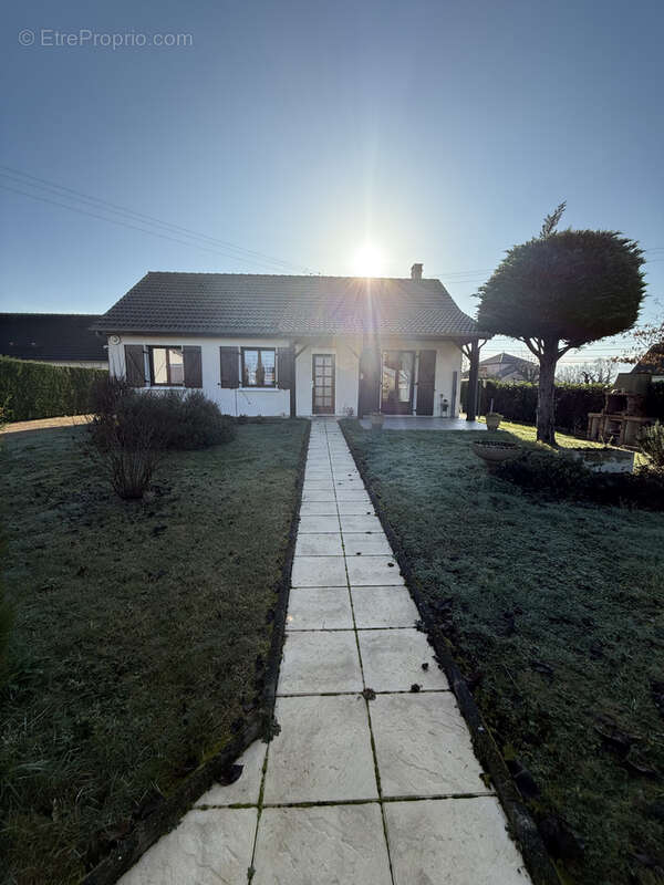 Maison à TOULON-SUR-ALLIER