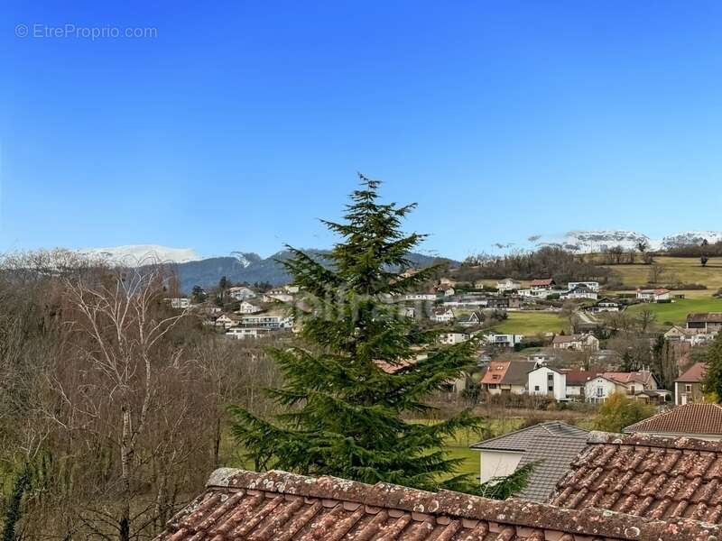Appartement à GRILLY