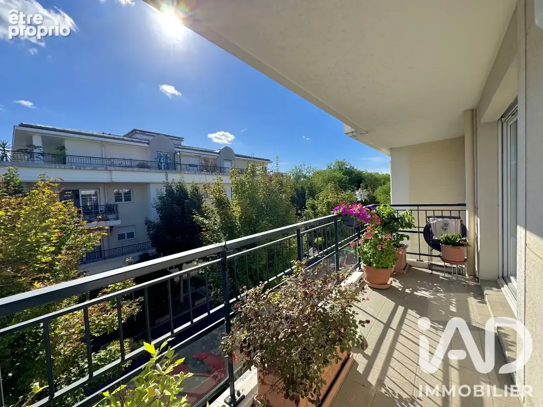 Photo 1 - Appartement à RUEIL-MALMAISON