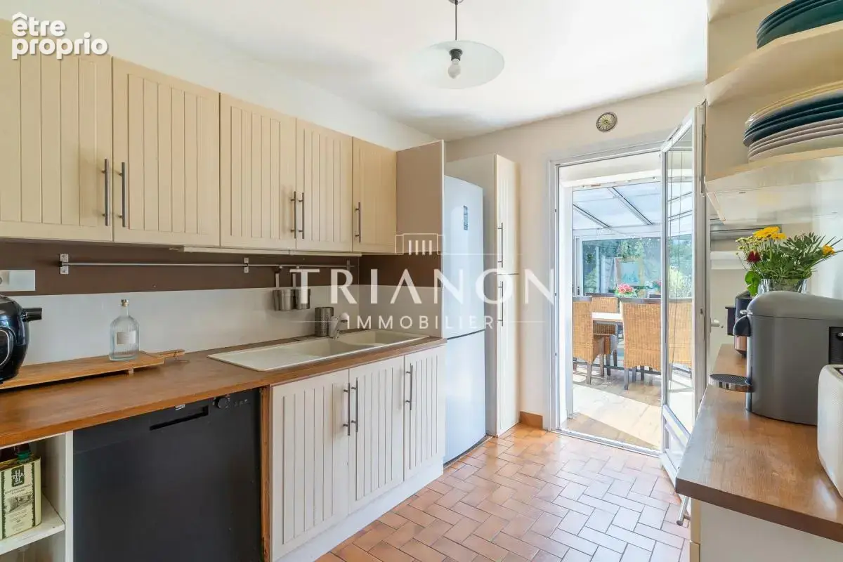 Maison familiale de 4 chambres avec véranda et jardin sans vis-à-vis — Quartier recherché - photo 4