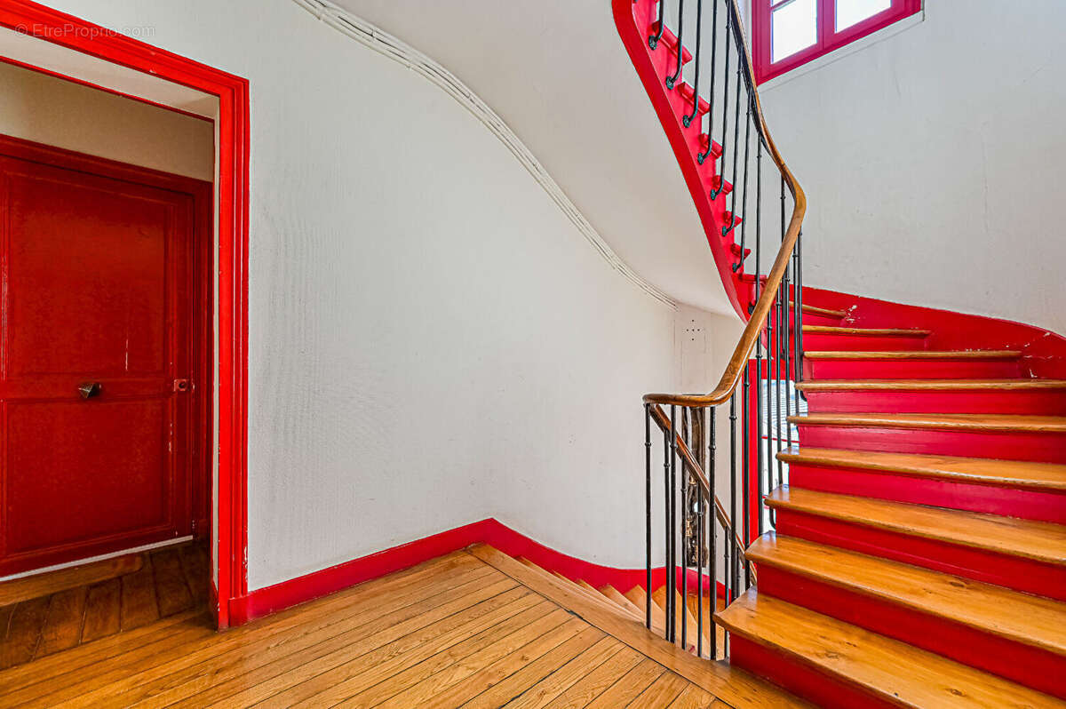 Appartement à PARIS-20E