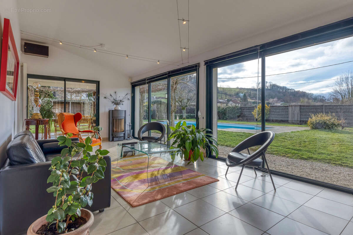 Maison à BRIE-ET-ANGONNES