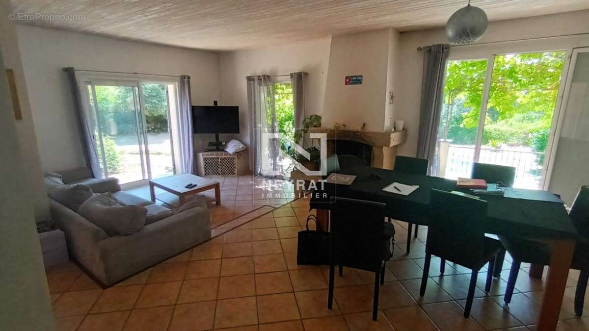 LE TIGNET PEYMEINADE Quartier Peygros Jolie villa plain pied 4 chambres - photo 7