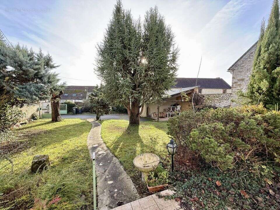 Maison à DONNEMARIE-DONTILLY