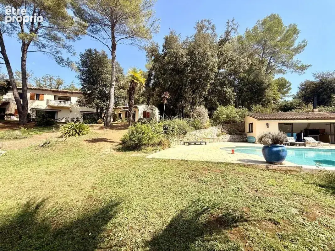 PROPRIÉTÉ D’EXCEPTION (634 M2 de surface utile) - photo 2