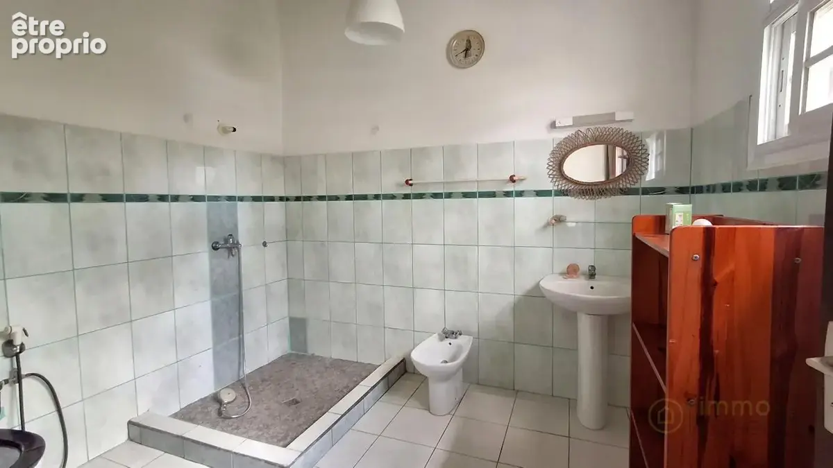 Maison 8 pièces 170 m² à vendre à Goyave (97128) - photo 9