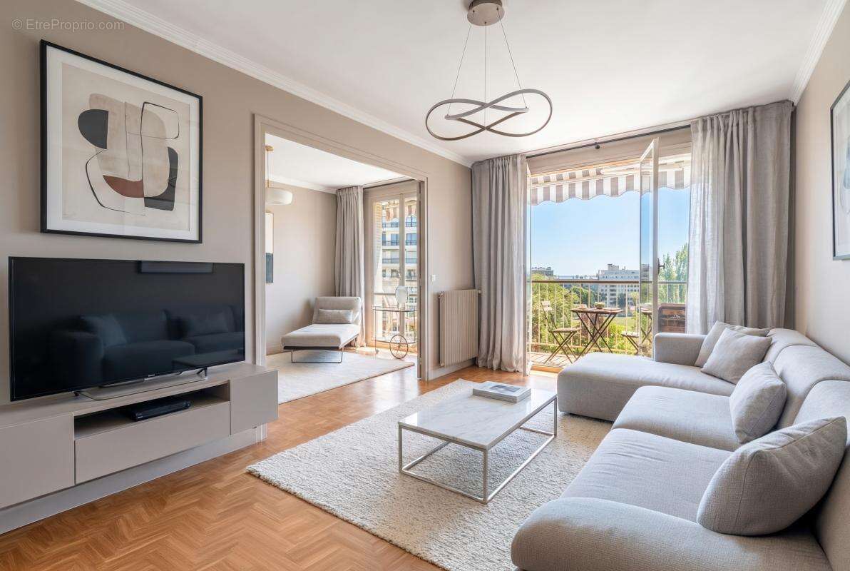 Appartement à PARIS-20E