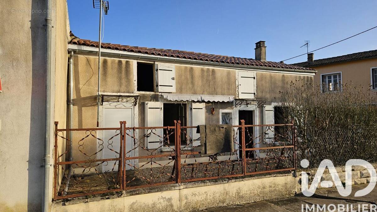 Photo 1 - Maison à LES GOURS