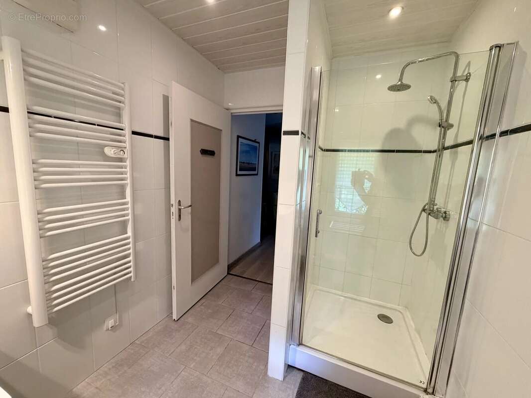 Grande propriété 9 chambres à BERNAY - Plain-pied possible - 290m2/16000m2 - photo 9