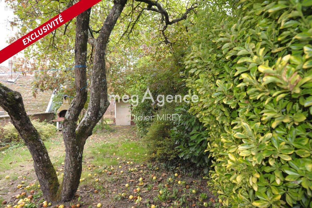 Maison à AIX-EN-OTHE