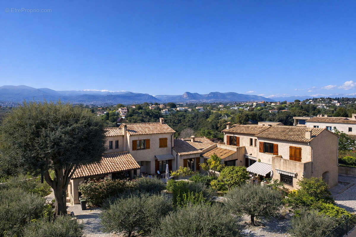 Maison à CAGNES-SUR-MER