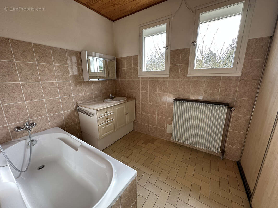 Maison à BURES-SUR-YVETTE