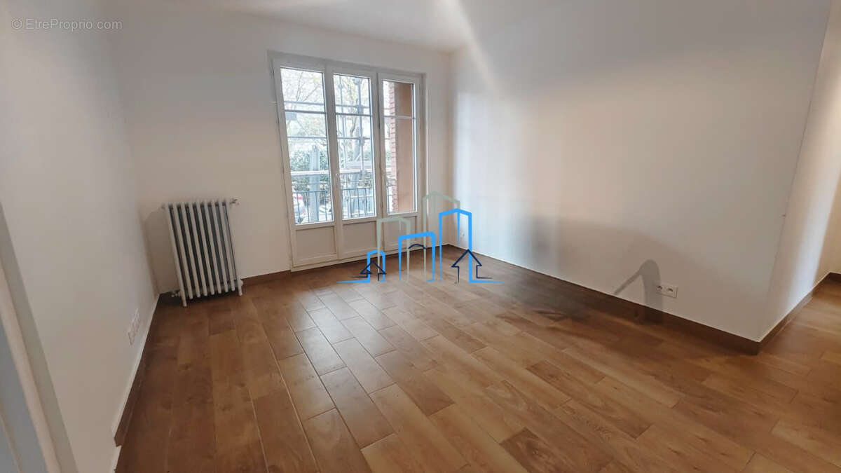 Appartement à IVRY-SUR-SEINE