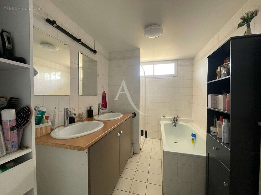 Maison à SAINT-PHILBERT-DU-PEUPLE