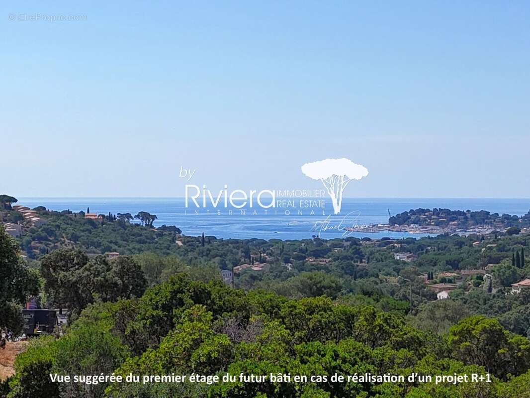 Terrain à CAVALAIRE-SUR-MER