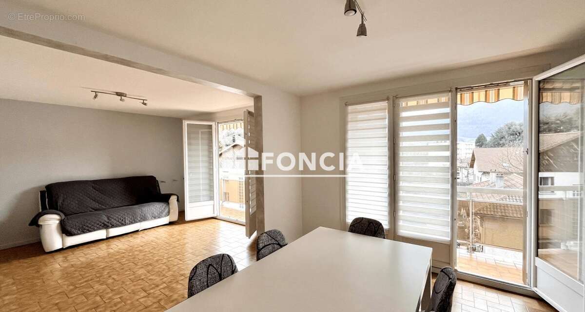 Appartement à VIZILLE