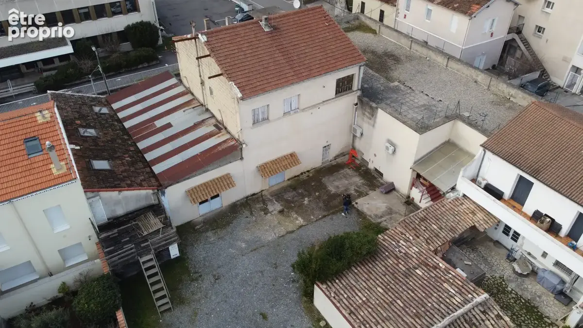 Ténement immobilier de 540m2 à repenser - photo 2
