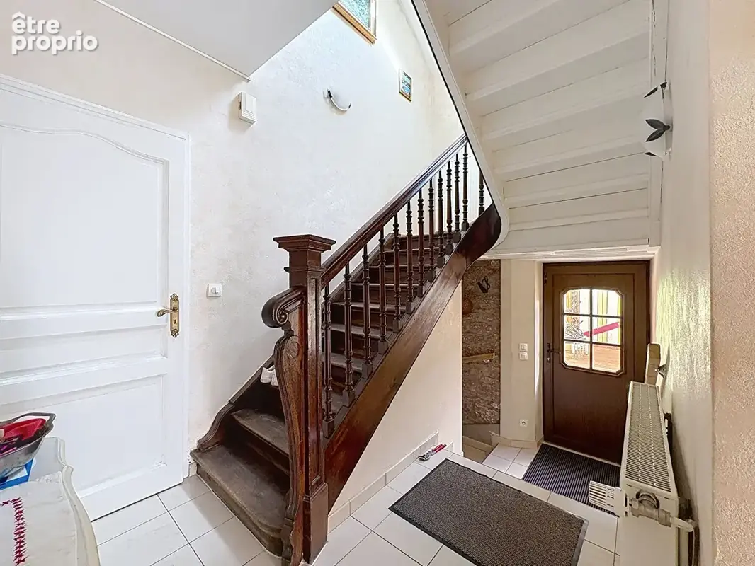 Exclusivité - Maison familiale 4 chambres avec dépendance - photo 3
